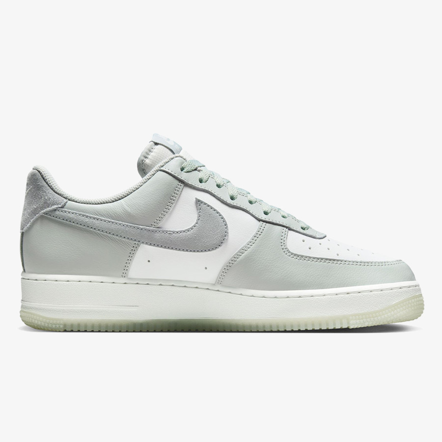 Nike AIR FORCE 1 ’07 LV8 2 